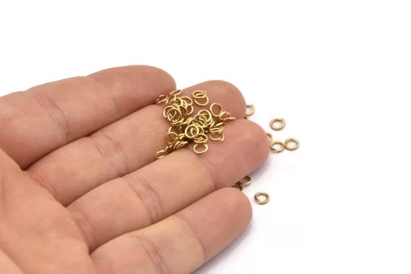 4mm Jump Rings - 2500 Raw Brass Jump Rings, Findings (4x0.70mm) A0338