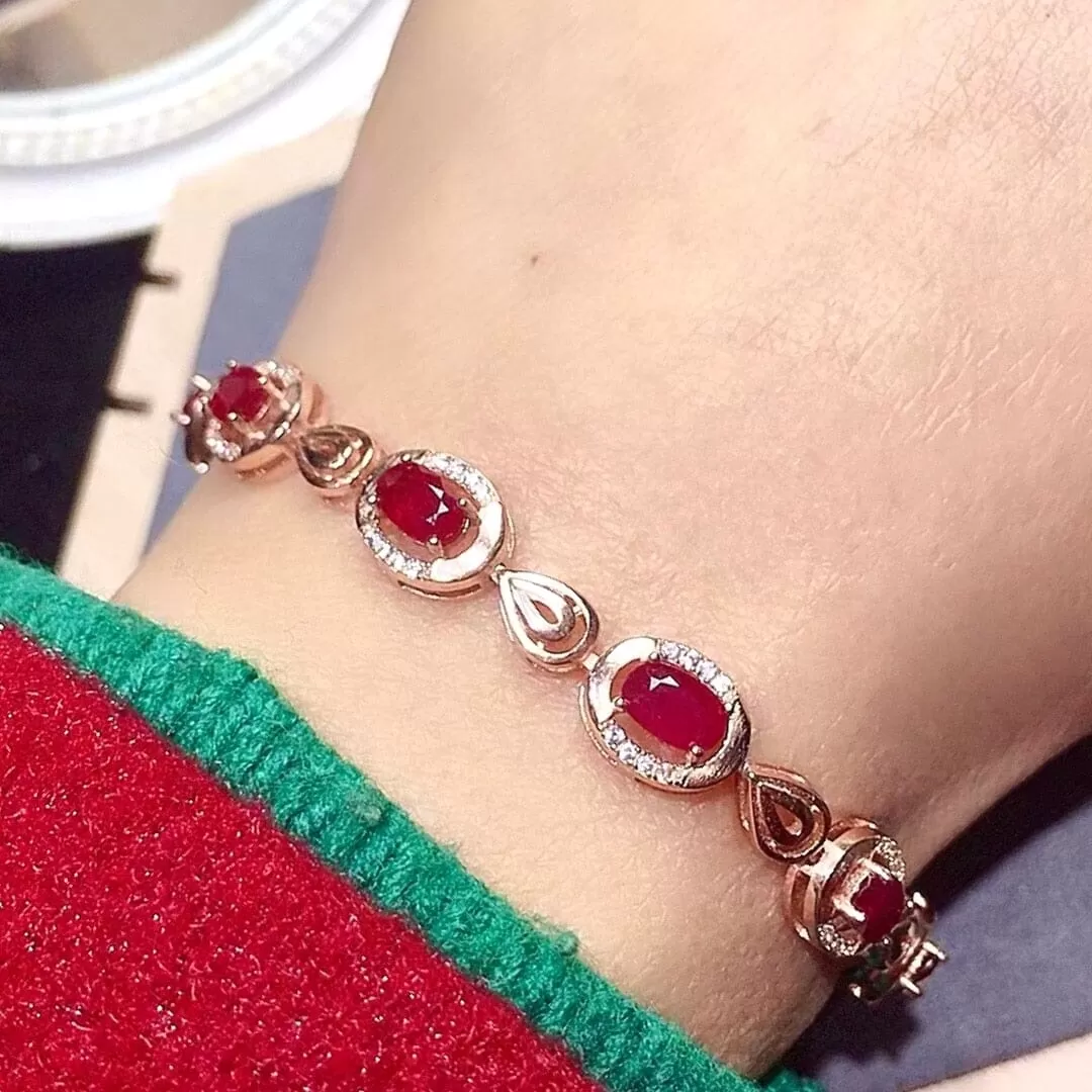 4mm*6mm 2.5ct Natural Ruby Bracelet