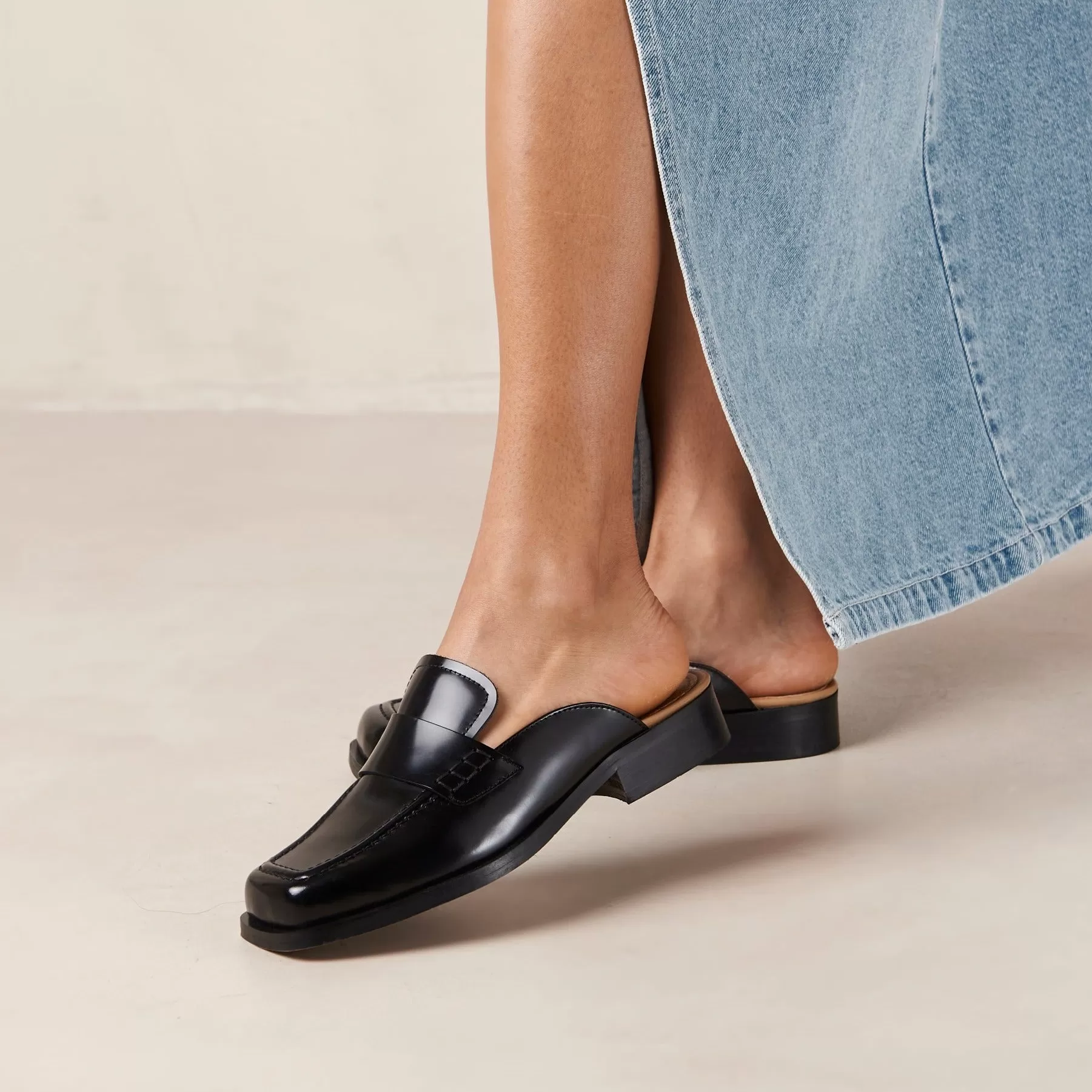 Alfred Black Leather Mules