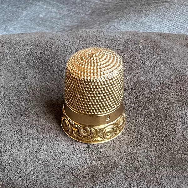 Antique Gold Thimble