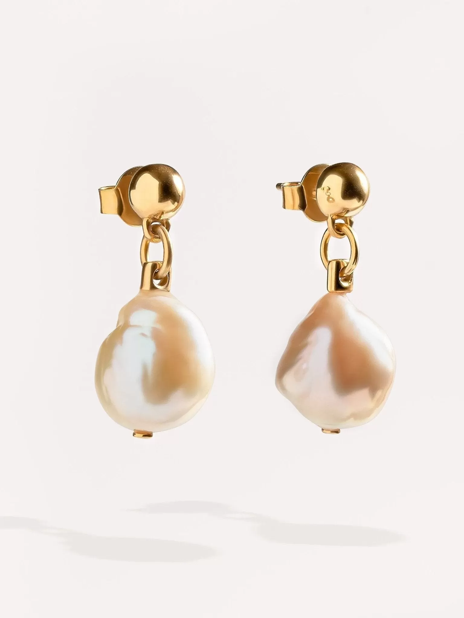 Bilda Dangle Baroque Pearls