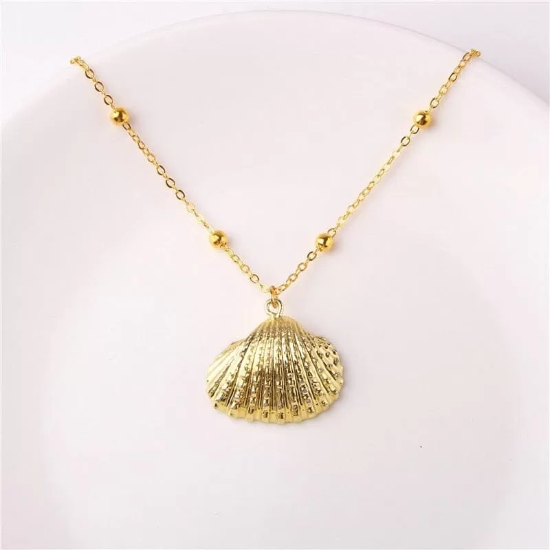 Boho Shell Necklace Sea Shell Chain Pendant Necklace