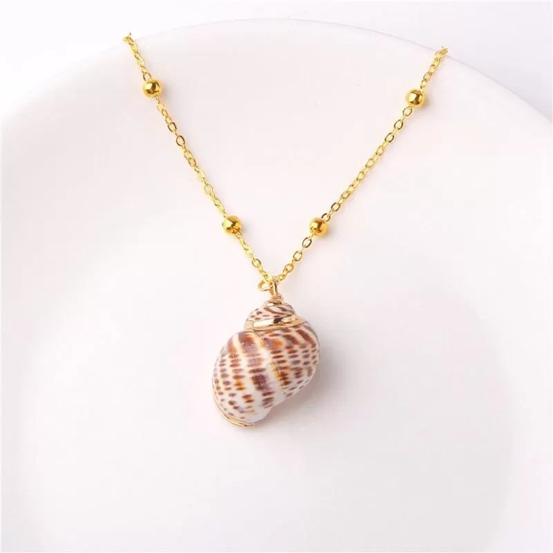 Boho Shell Necklace Sea Shell Chain Pendant Necklace