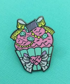 CRAFTY CUPCAKE PIN