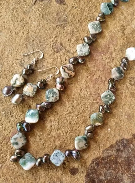 Freshwater pearl and moss agate necklace earring set