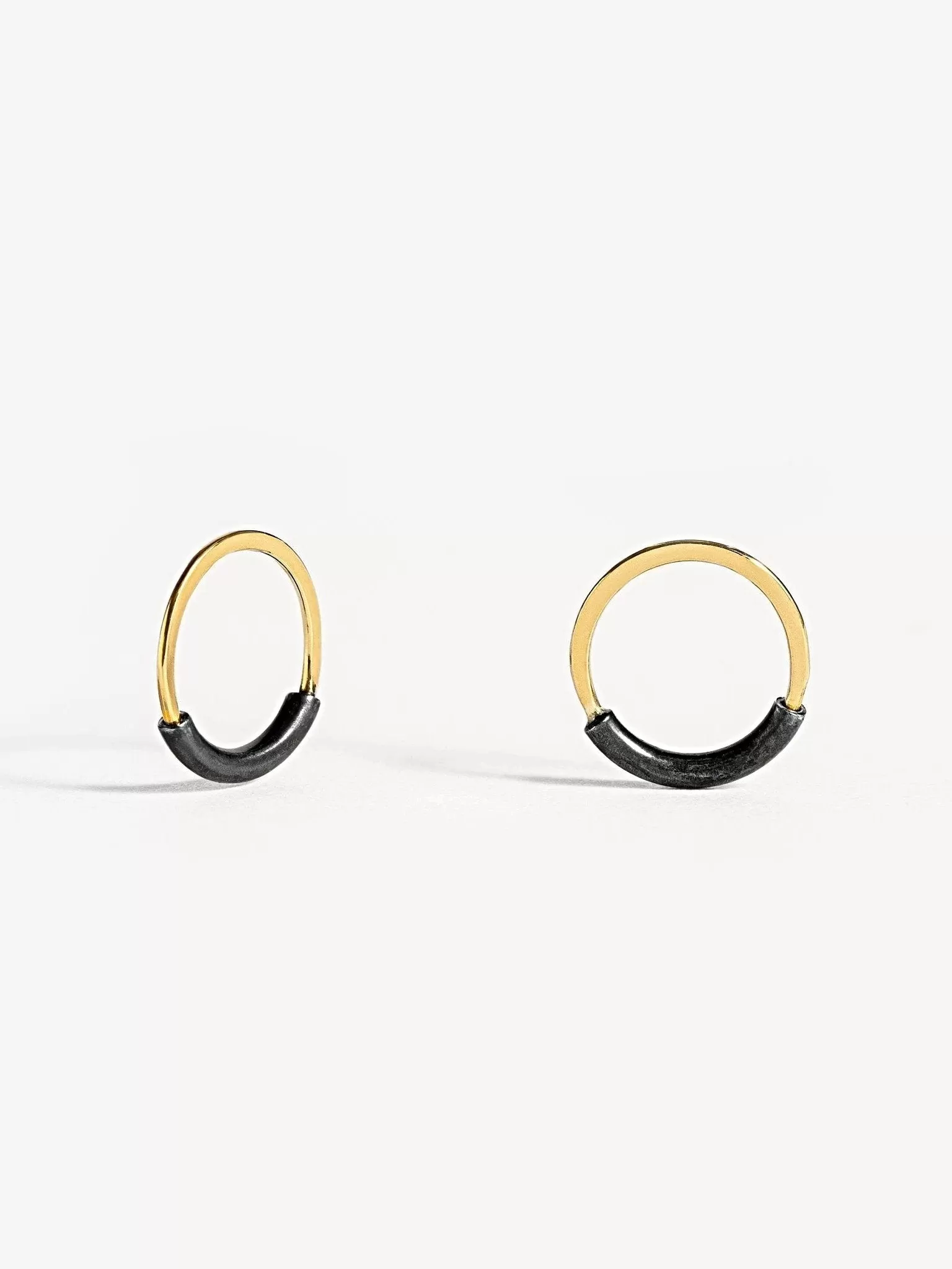 Gale Small Hoop Earrings