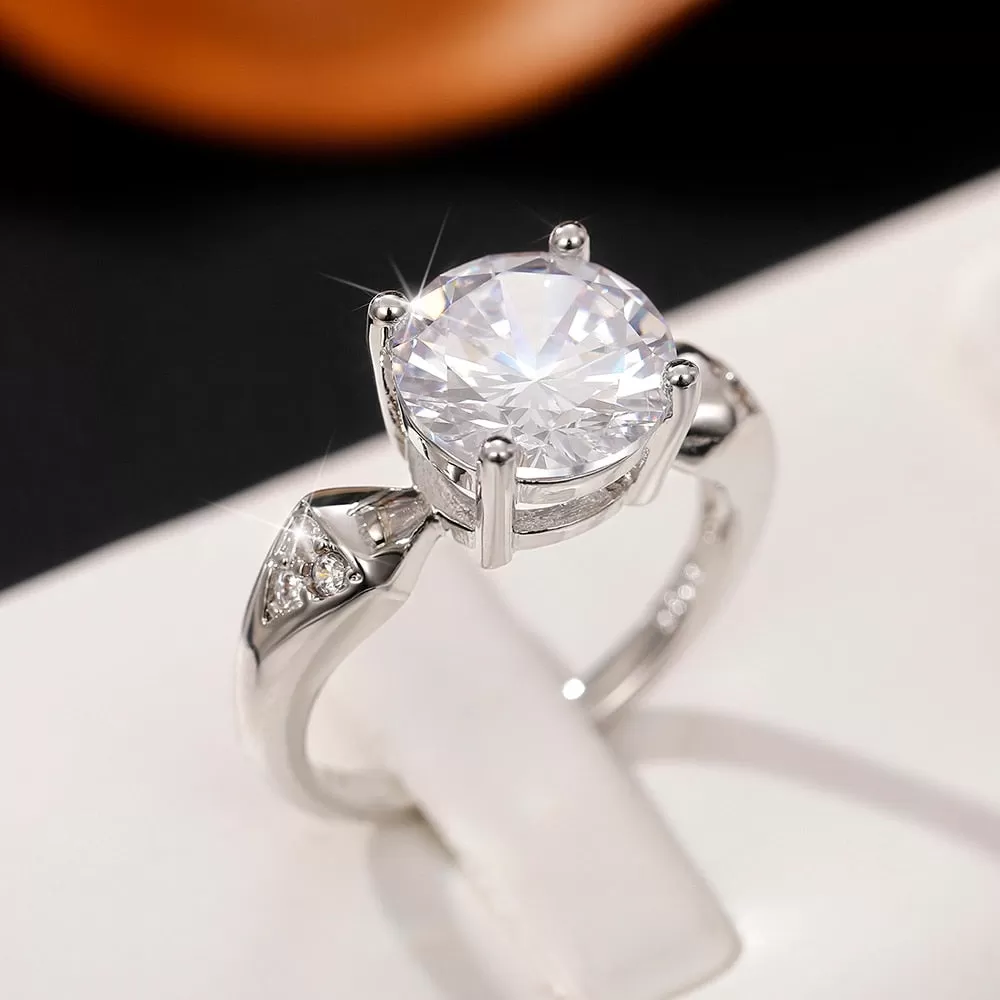 Gorgeous AAA White Cubic Zirconia Temperament Engagement Ring