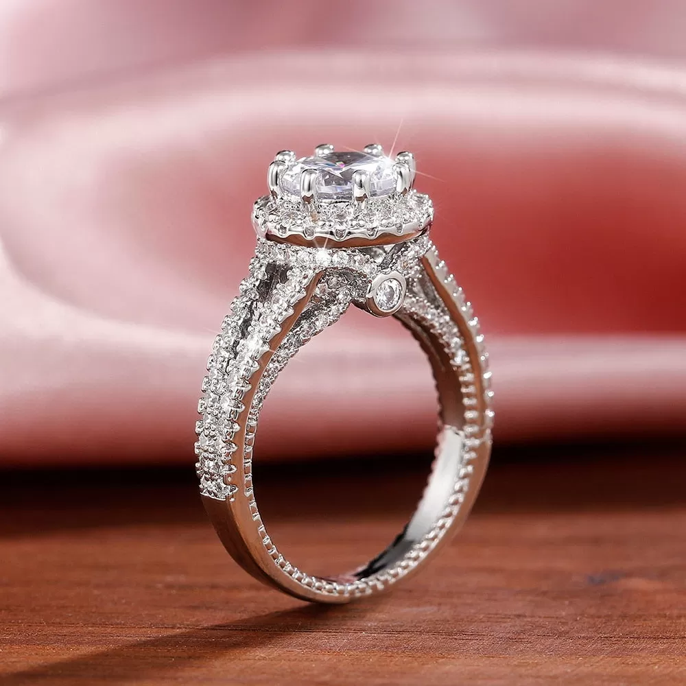 Gorgeous AAA White Cubic Zirconia Temperament Engagement Ring