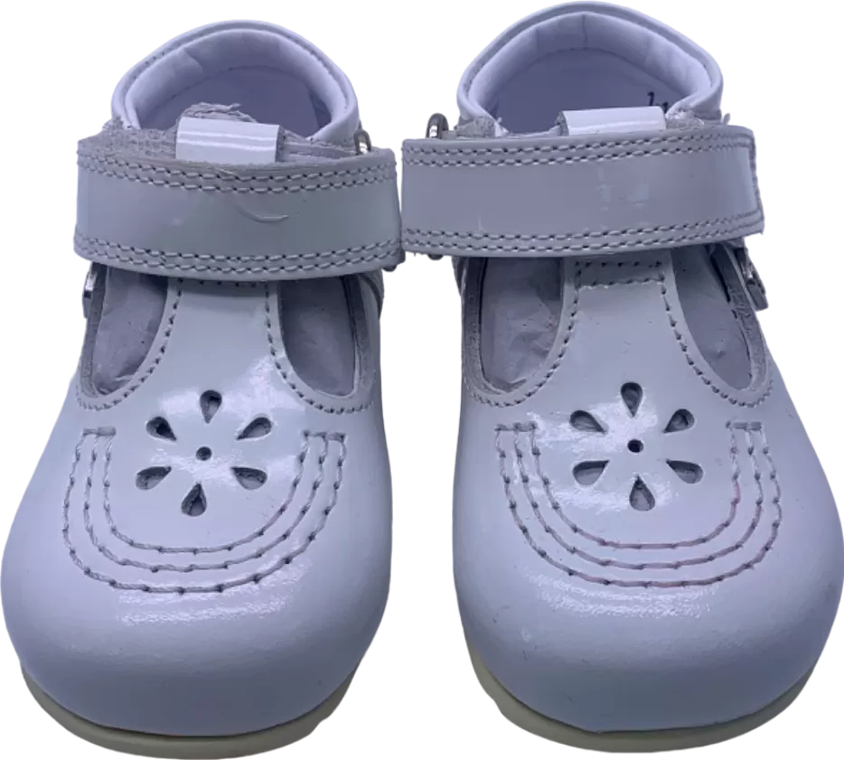 Kickers White Mary Jane Baby Shoes UK 3