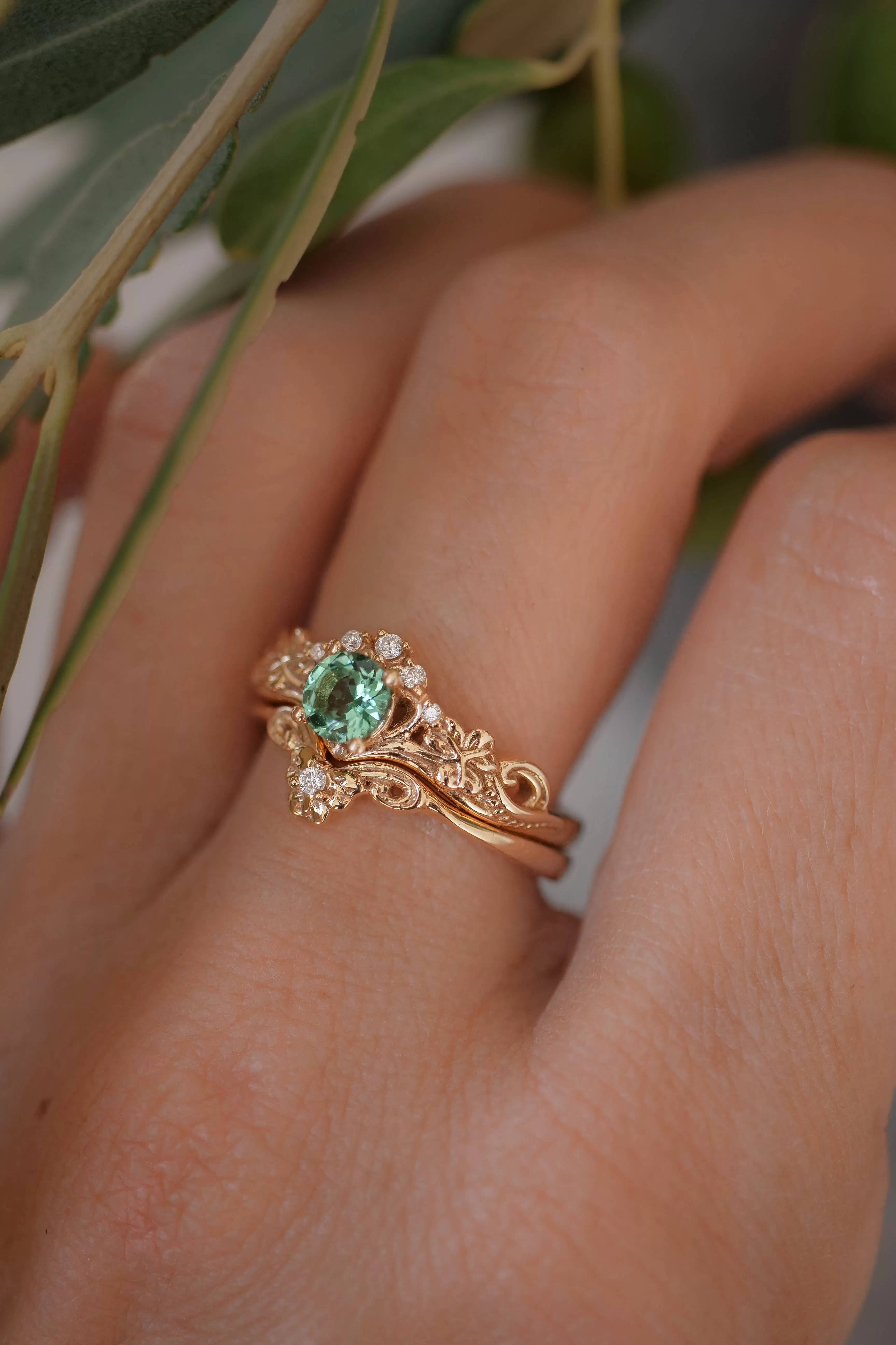 Mint green tourmaline bridal ring set with diamonds / Horta