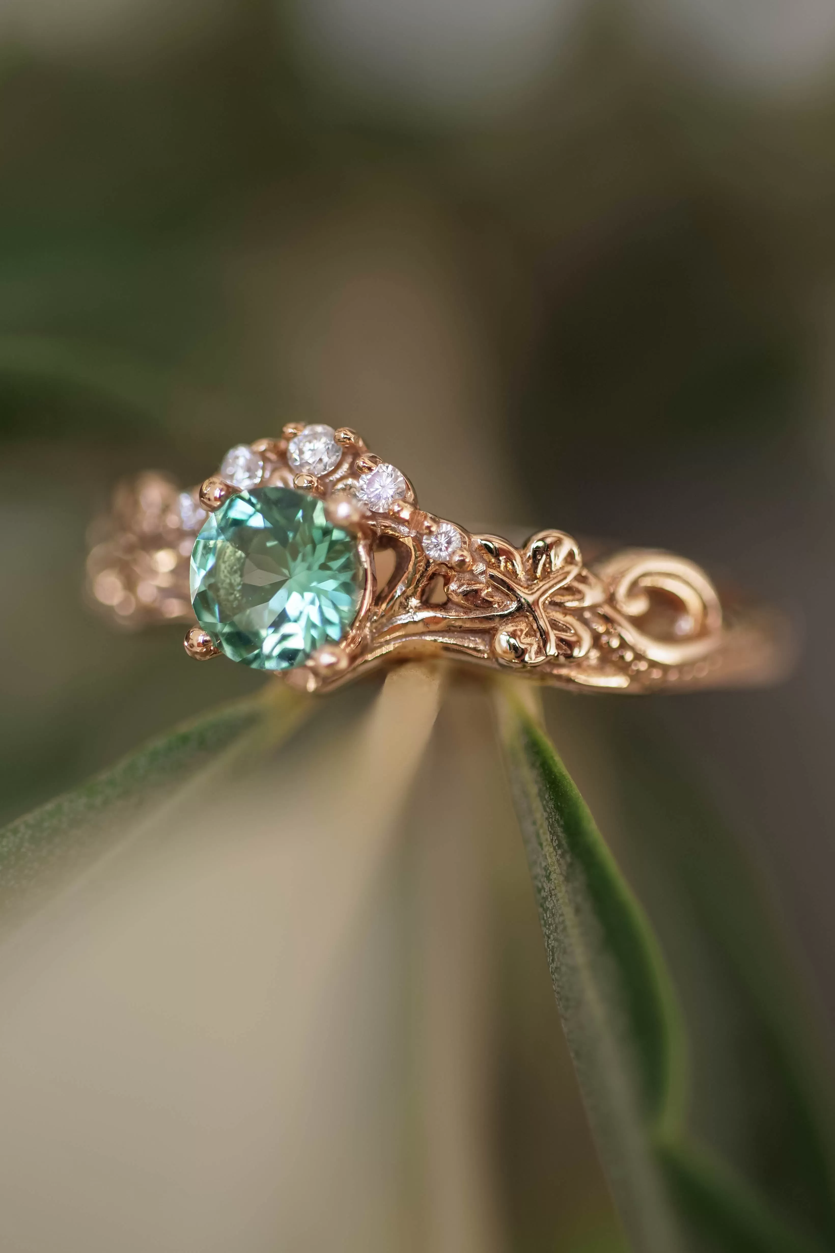 Mint green tourmaline bridal ring set with diamonds / Horta