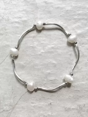 Pearl Wave Stretch Bracelet