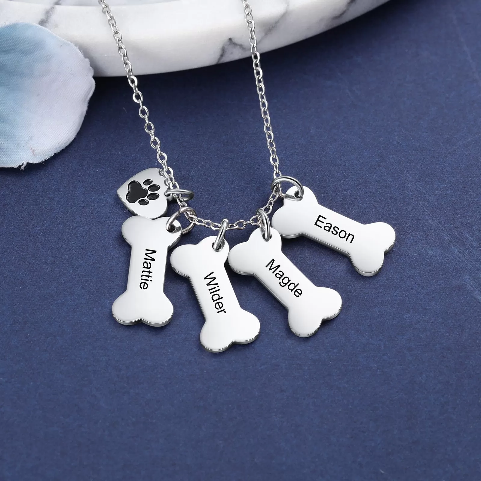 Personalized 4 Names Dog Bone Necklace with Pet Paw Customized Engraving Name Pendant Memorial Jewelry Gifts