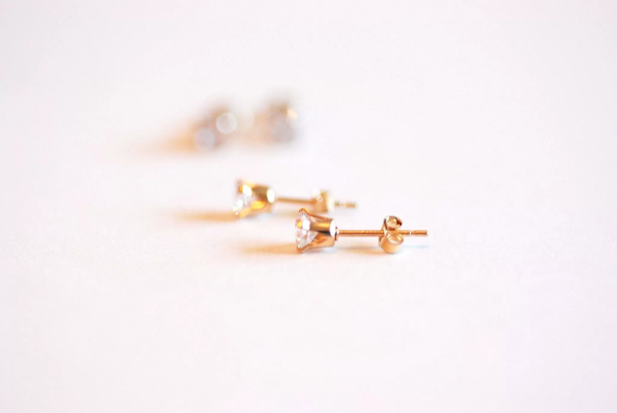 Wholesale 4MM Round Cz Stud Earring, 14k Gold Filled or 925 Sterling Silver cubic zirconia ear Studs, Solitaire Stud Earrings, Ear Post Stud Earrings