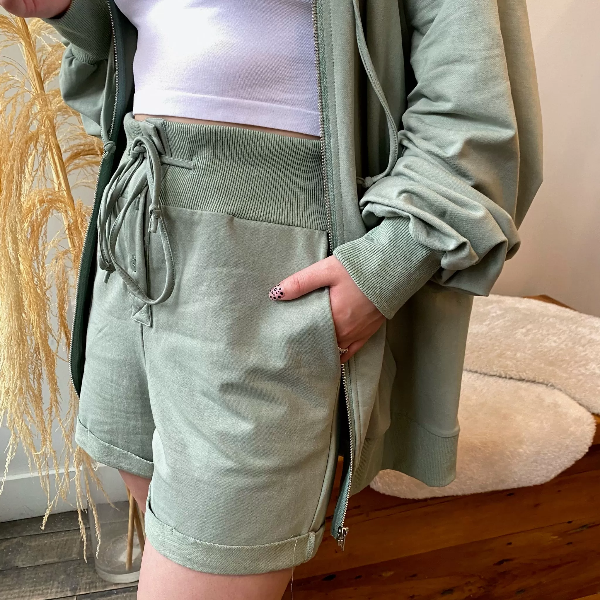 ZOLA Shorts